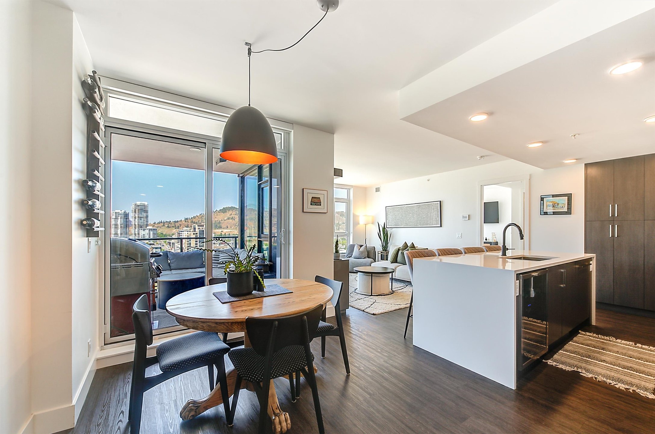 1588 Ellis Street 1602