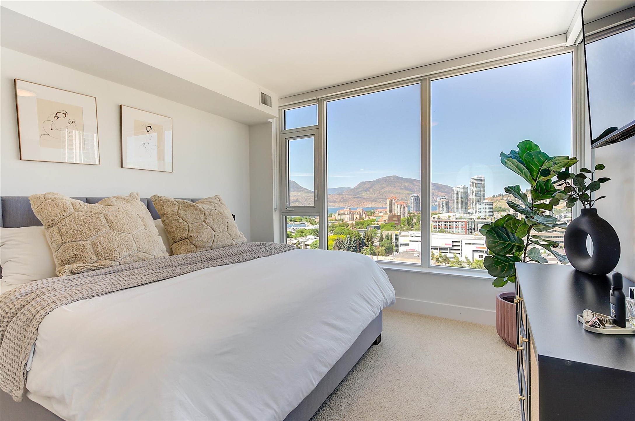 1588 Ellis Street 1602