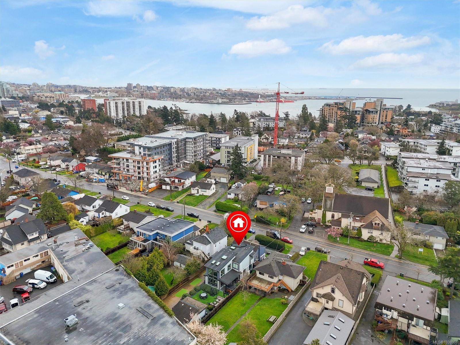 838 Old Esquimalt Rd