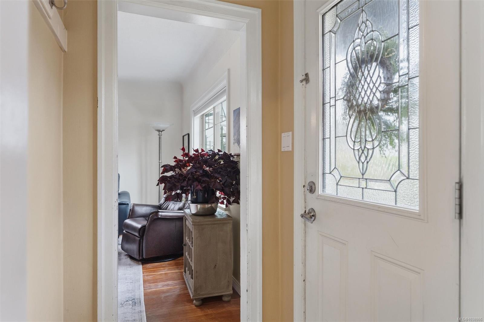 838 Old Esquimalt Rd
