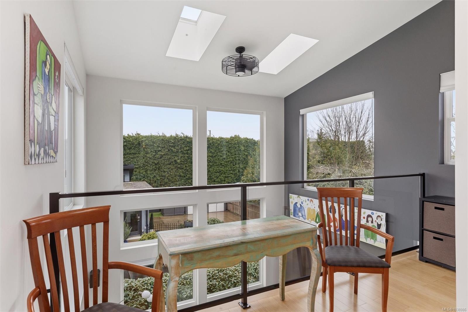 838 Old Esquimalt Rd