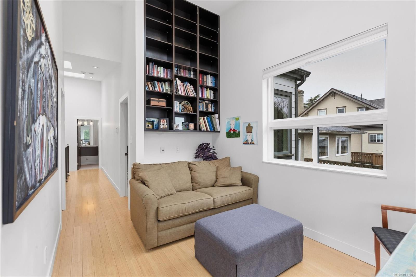 838 Old Esquimalt Rd