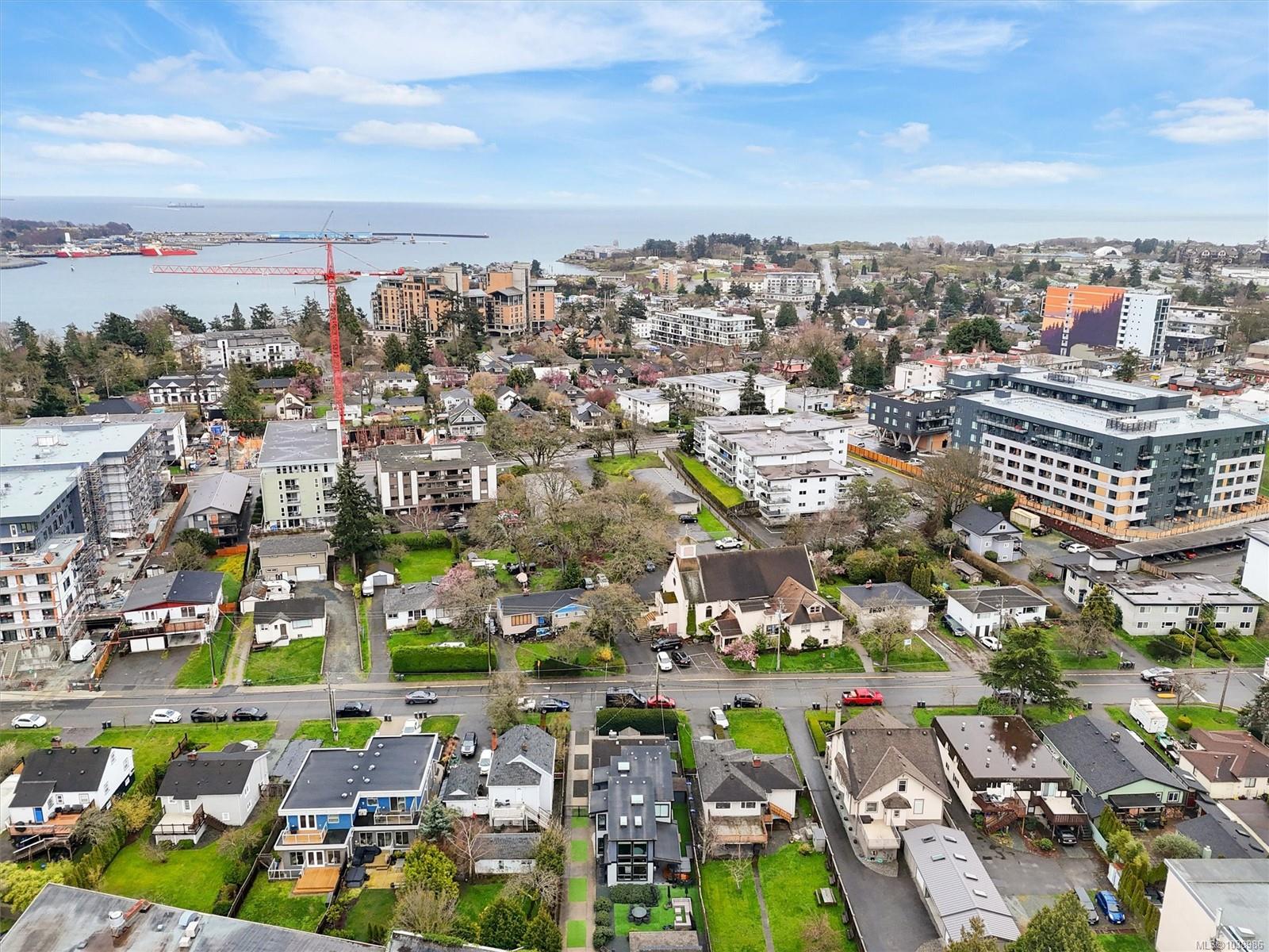 838 Old Esquimalt Rd