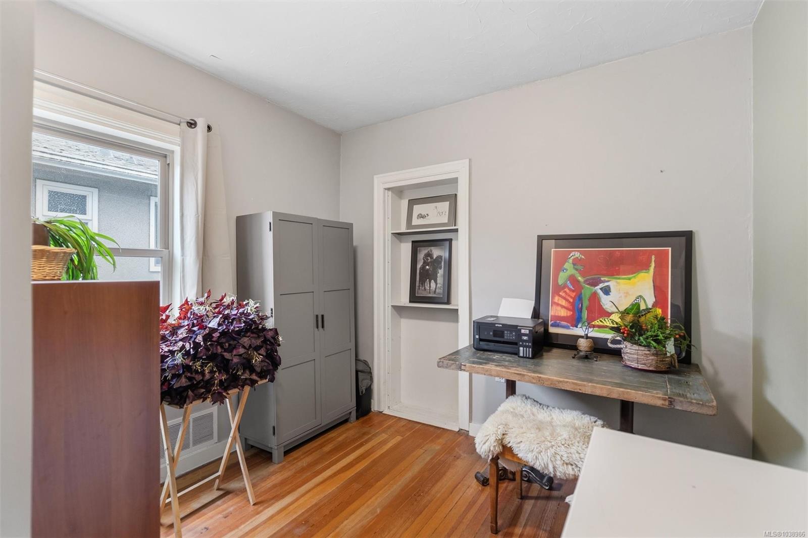 838 Old Esquimalt Rd