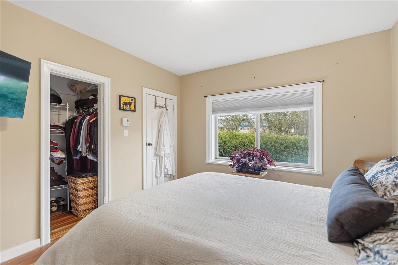 838 Old Esquimalt Rd