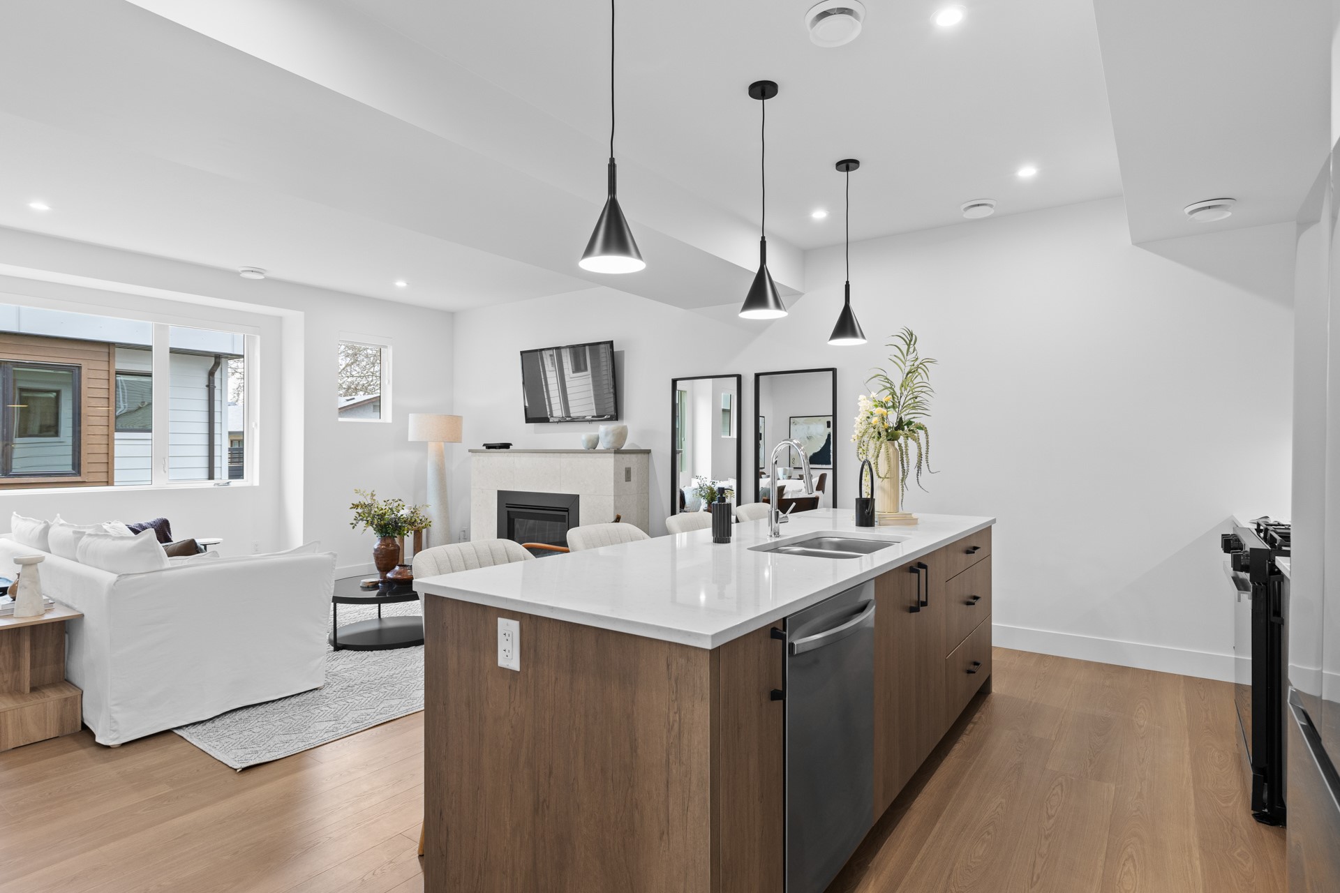 1463 Inkar Road 2