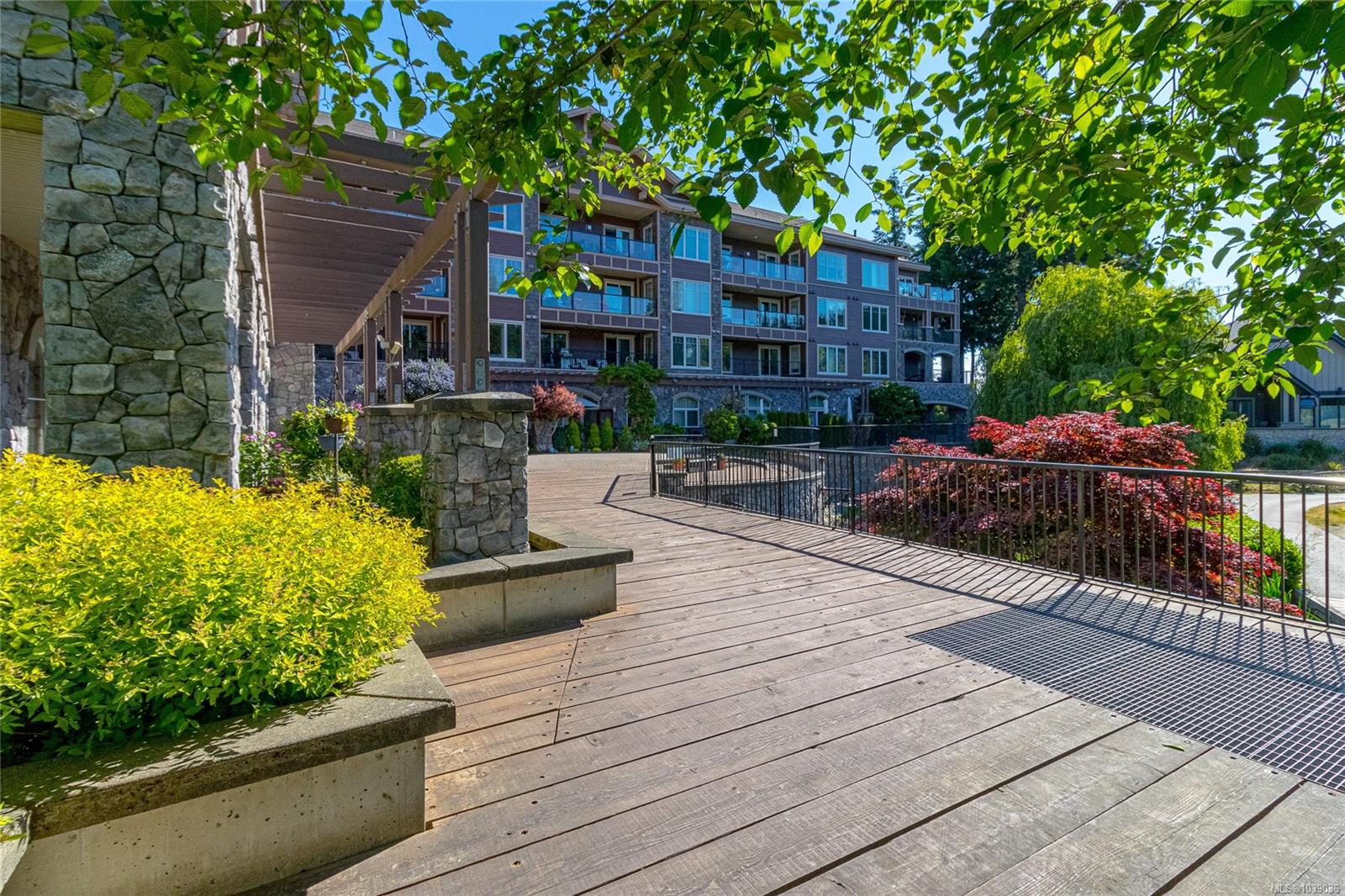 1325 Bear Mountain Pkwy #215