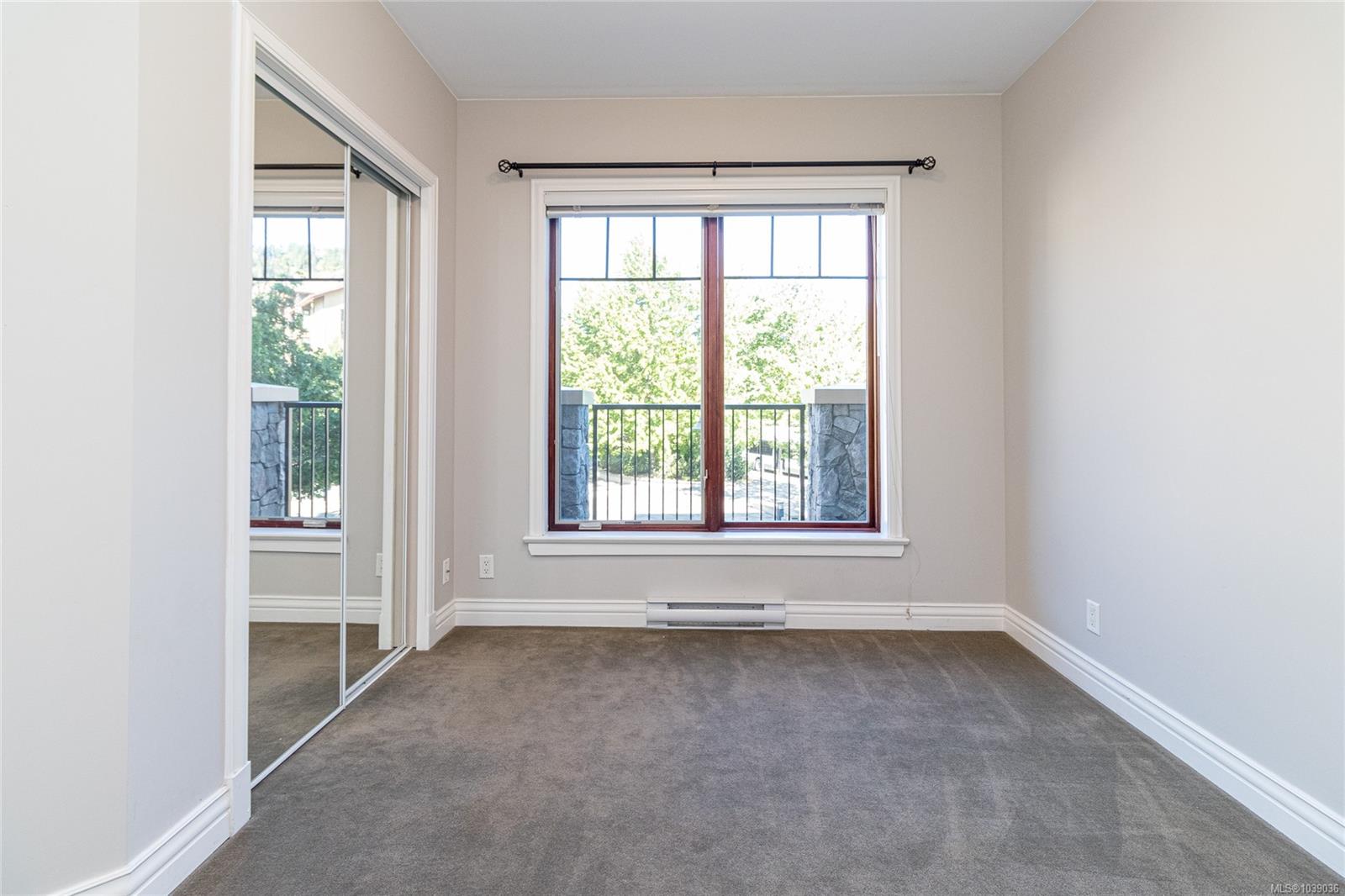 1325 Bear Mountain Pkwy #215