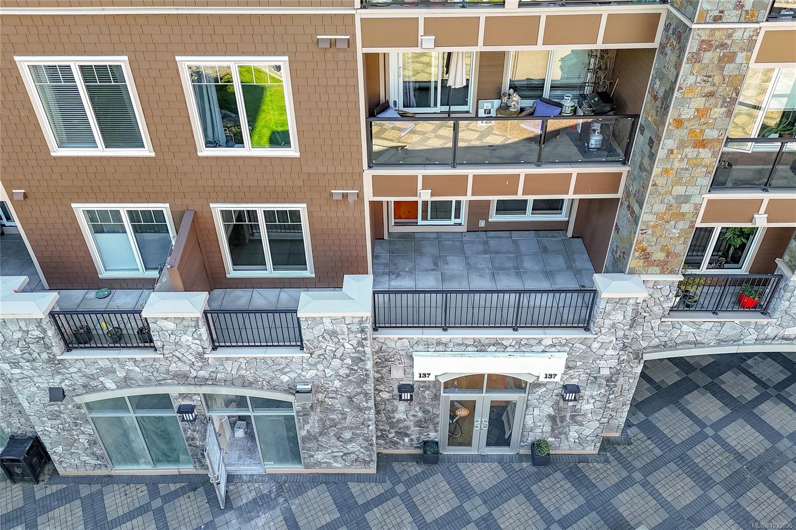 1325 Bear Mountain Pkwy #215