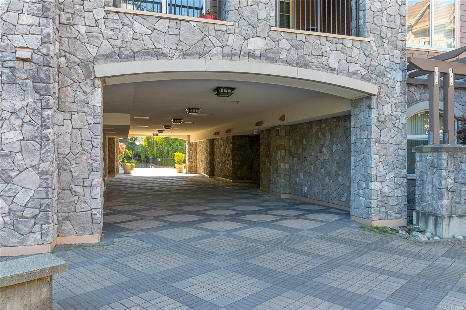 1325 Bear Mountain Pkwy #215