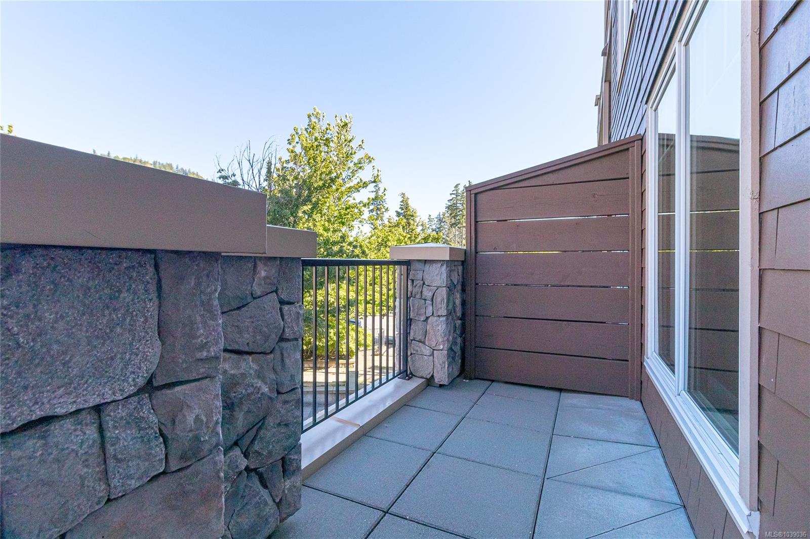 1325 Bear Mountain Pkwy #215