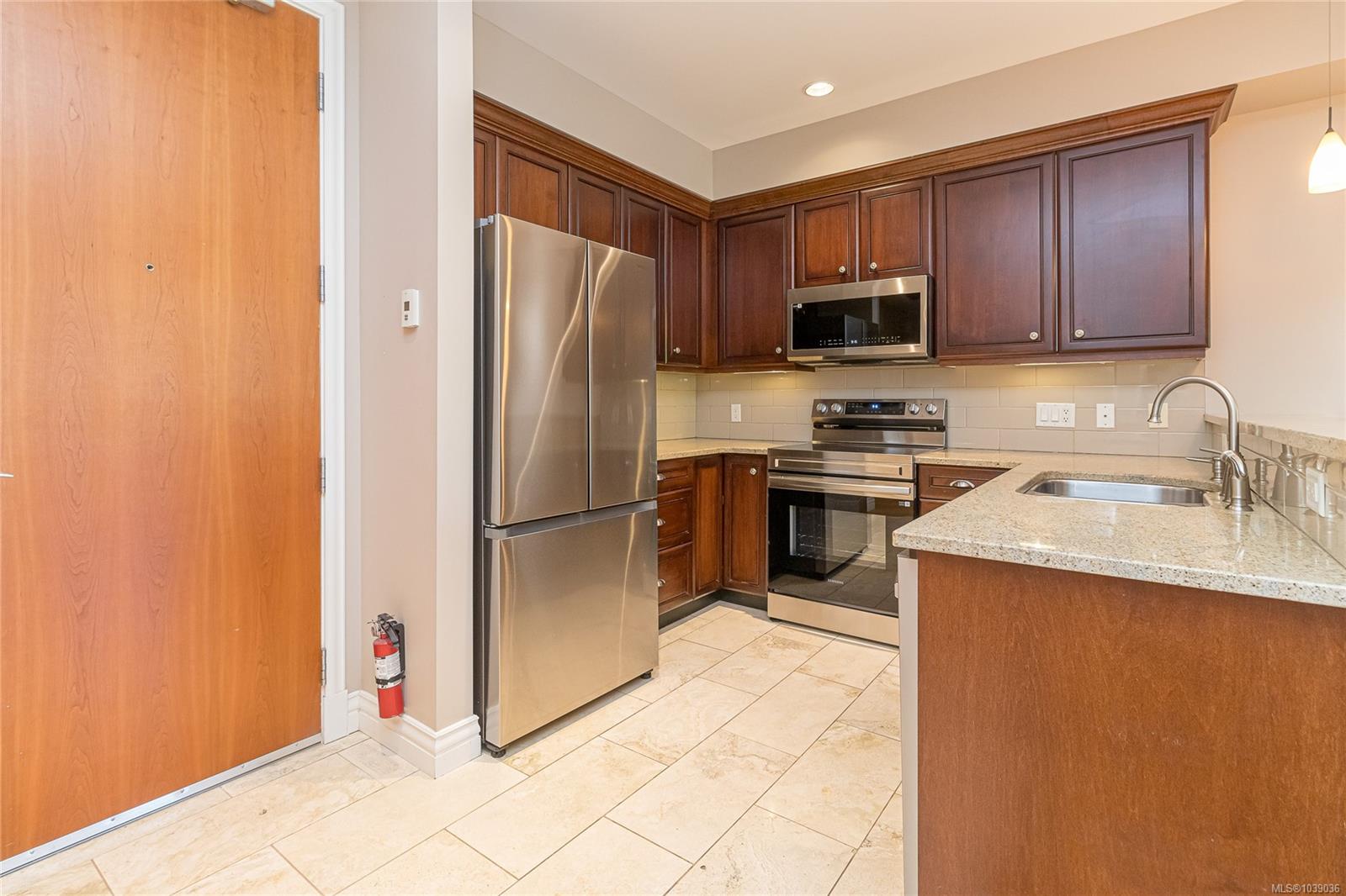 1325 Bear Mountain Pkwy #215