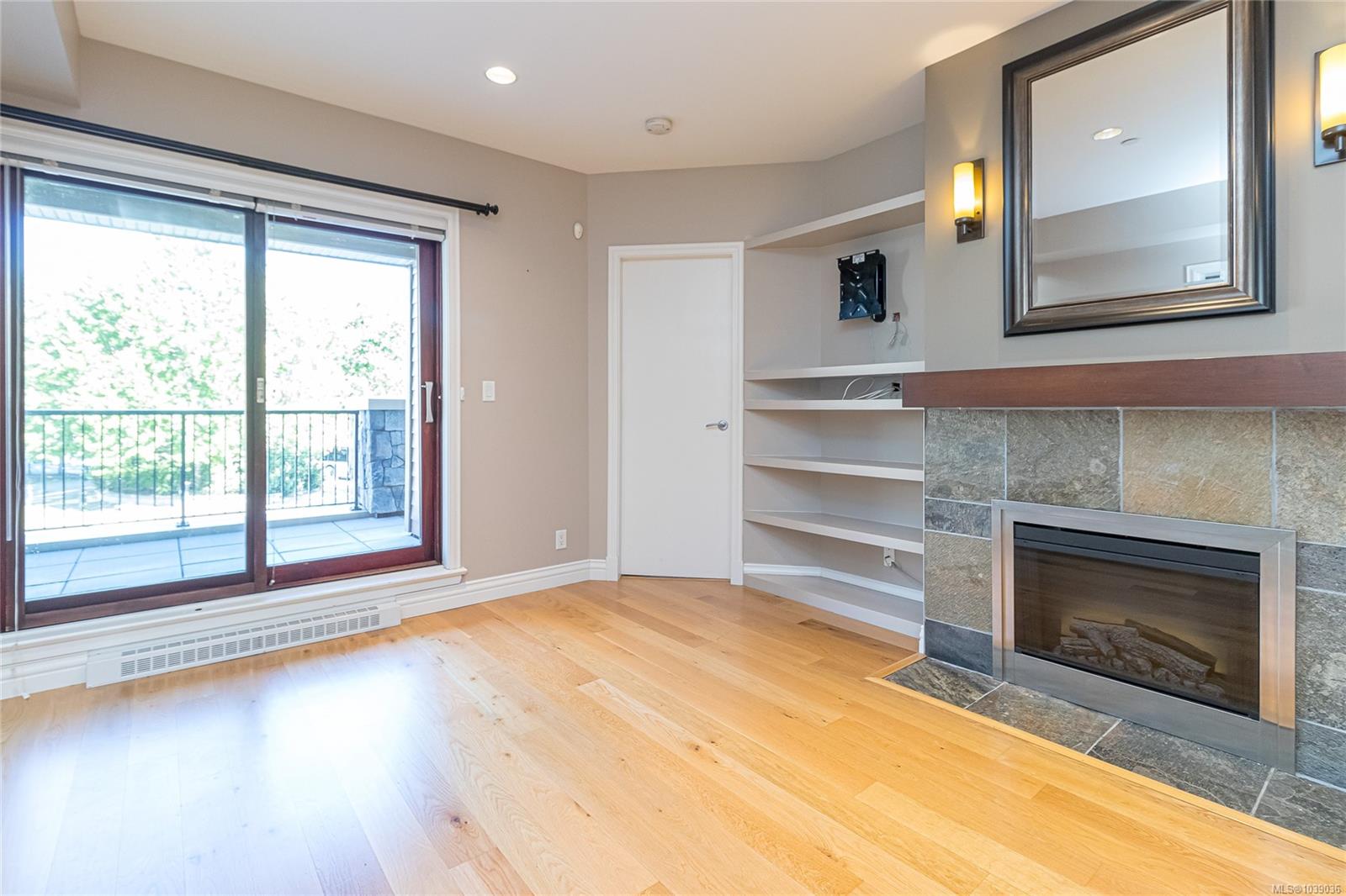 1325 Bear Mountain Pkwy #215