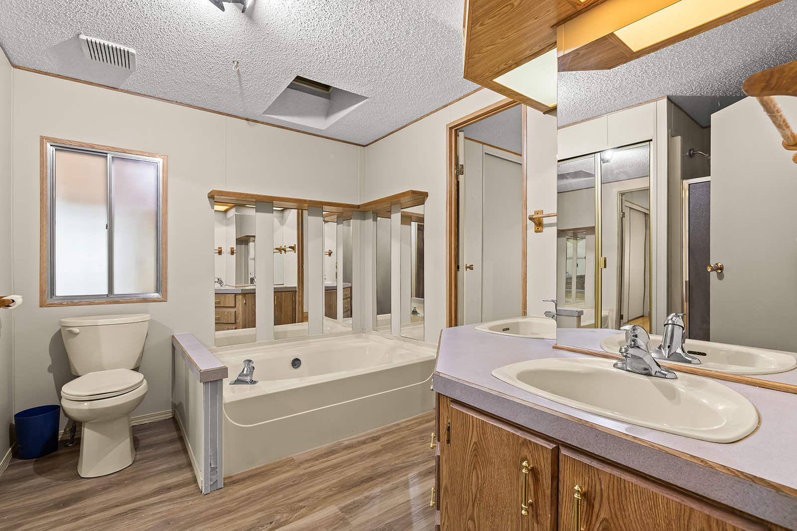 720 Commonwealth Road 144
