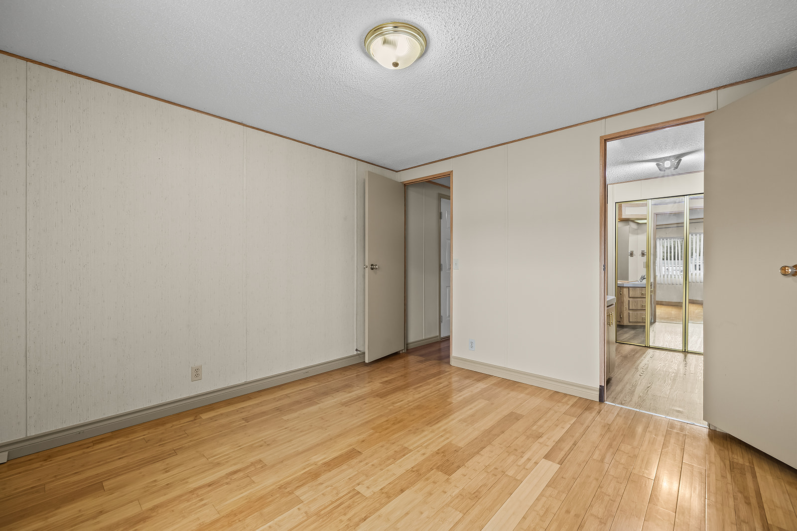 720 Commonwealth Road 144