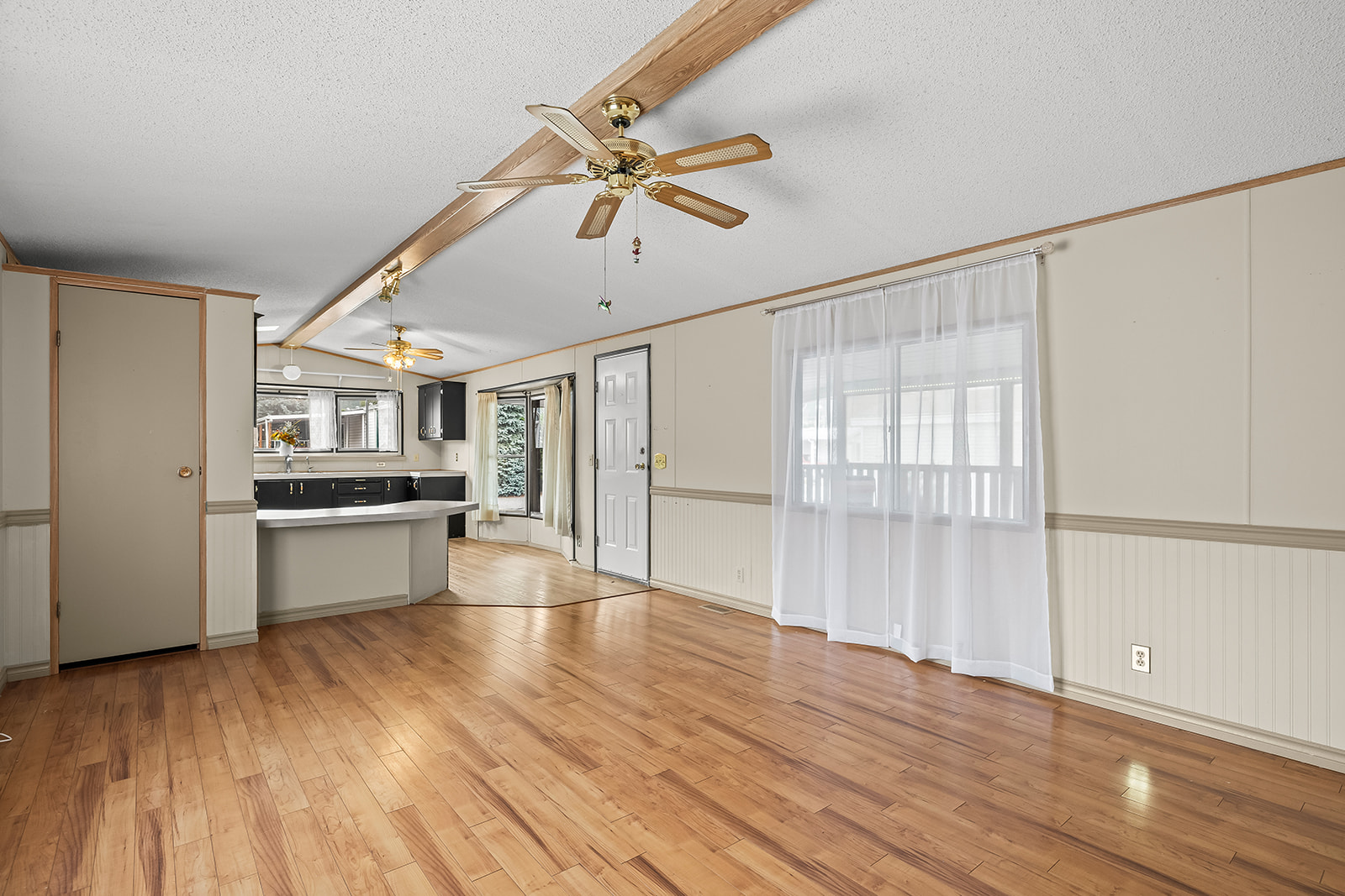 720 Commonwealth Road 144