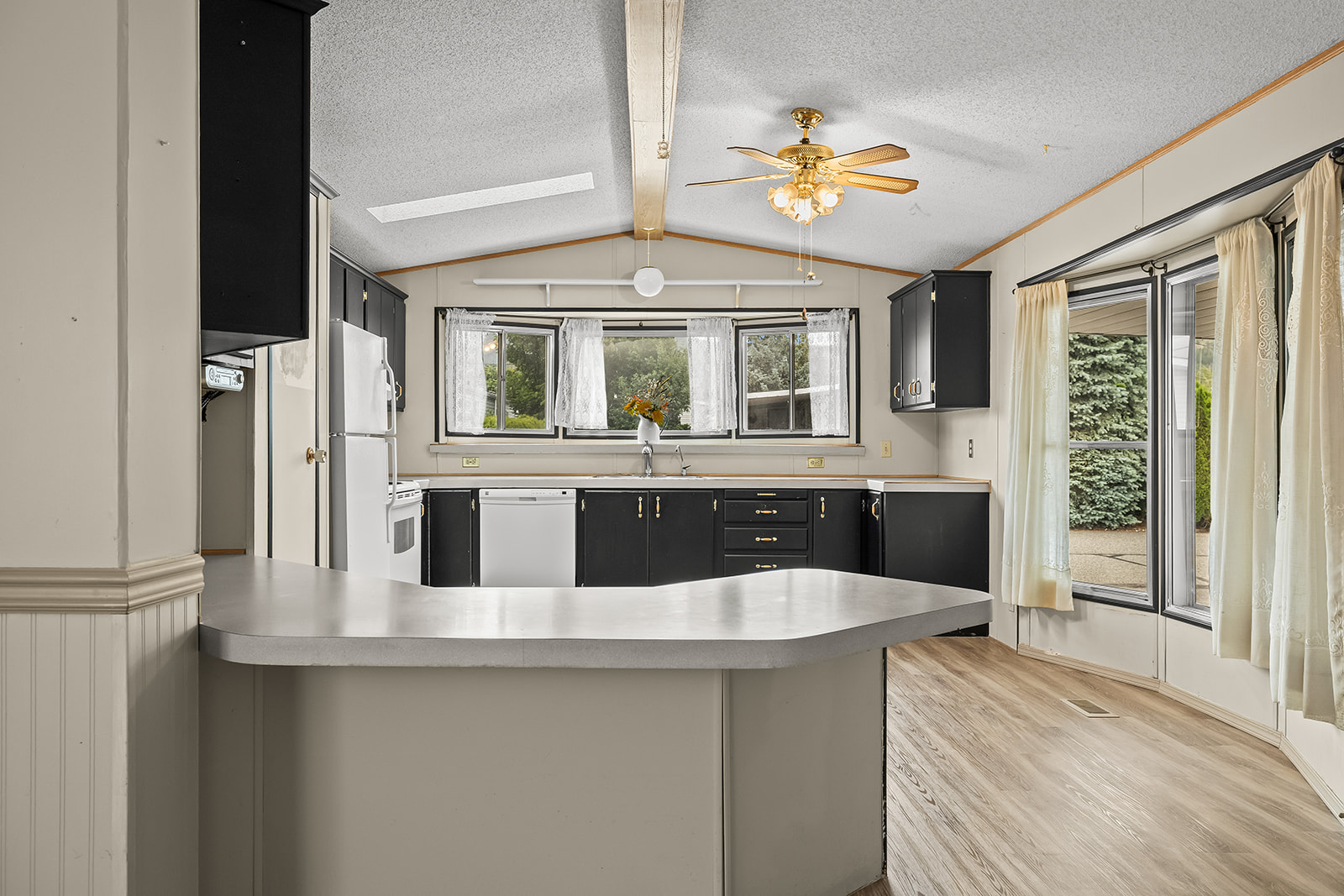 720 Commonwealth Road 144