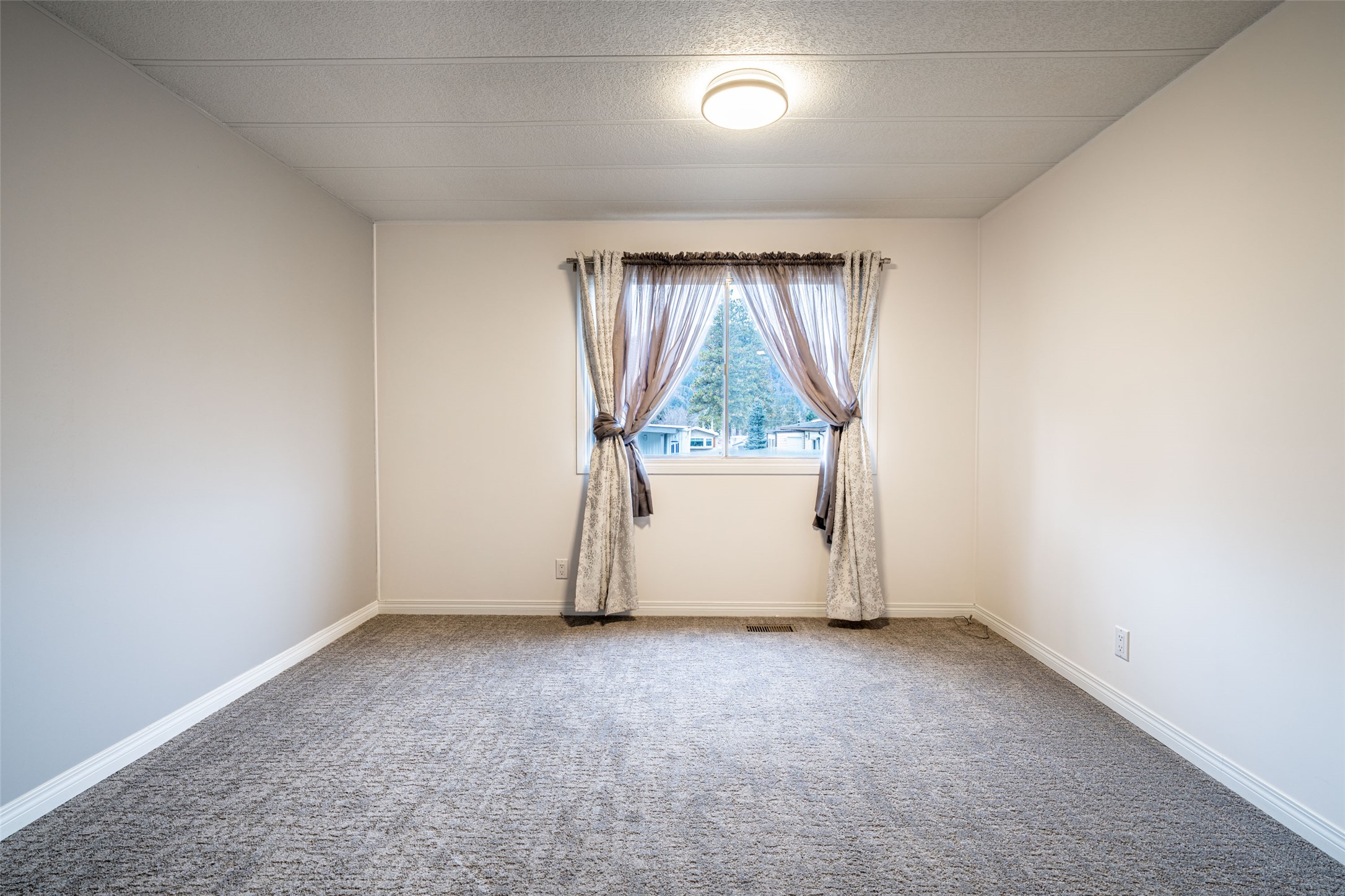 4505 McLean Creek Road E14