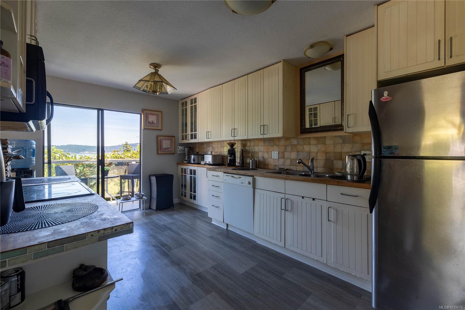 307 Maliview Dr
