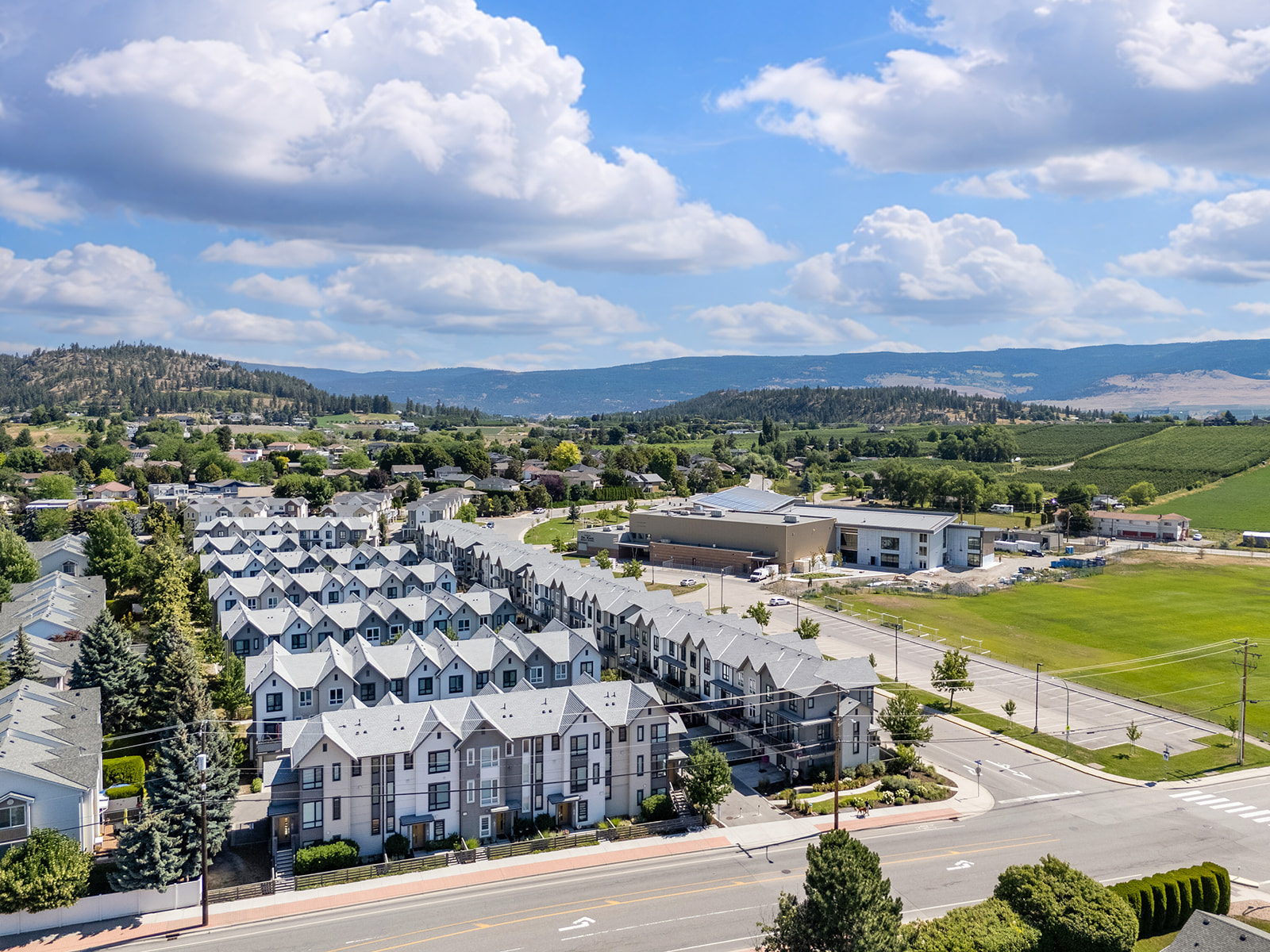 170 Celano Crescent 18