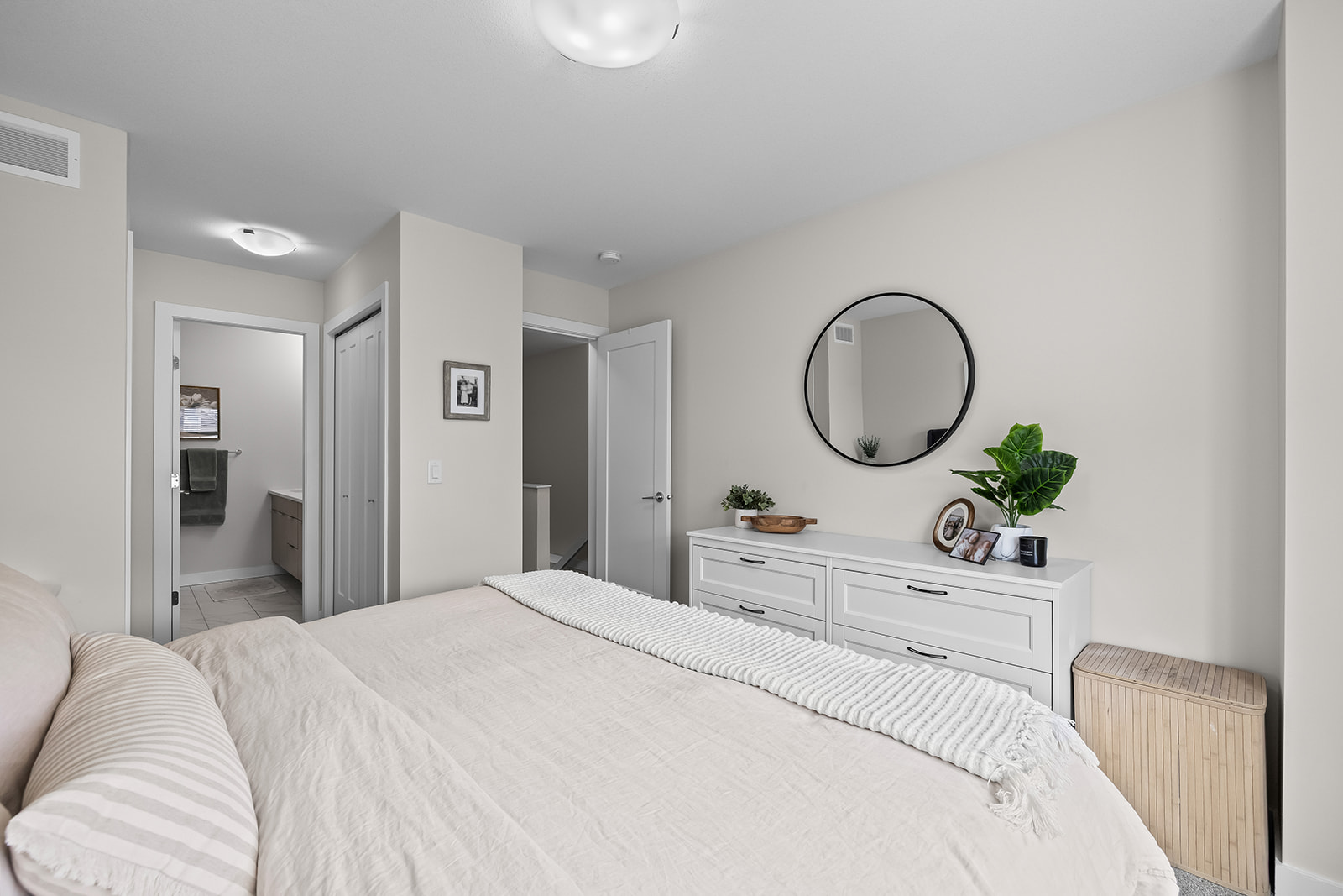 170 Celano Crescent 18