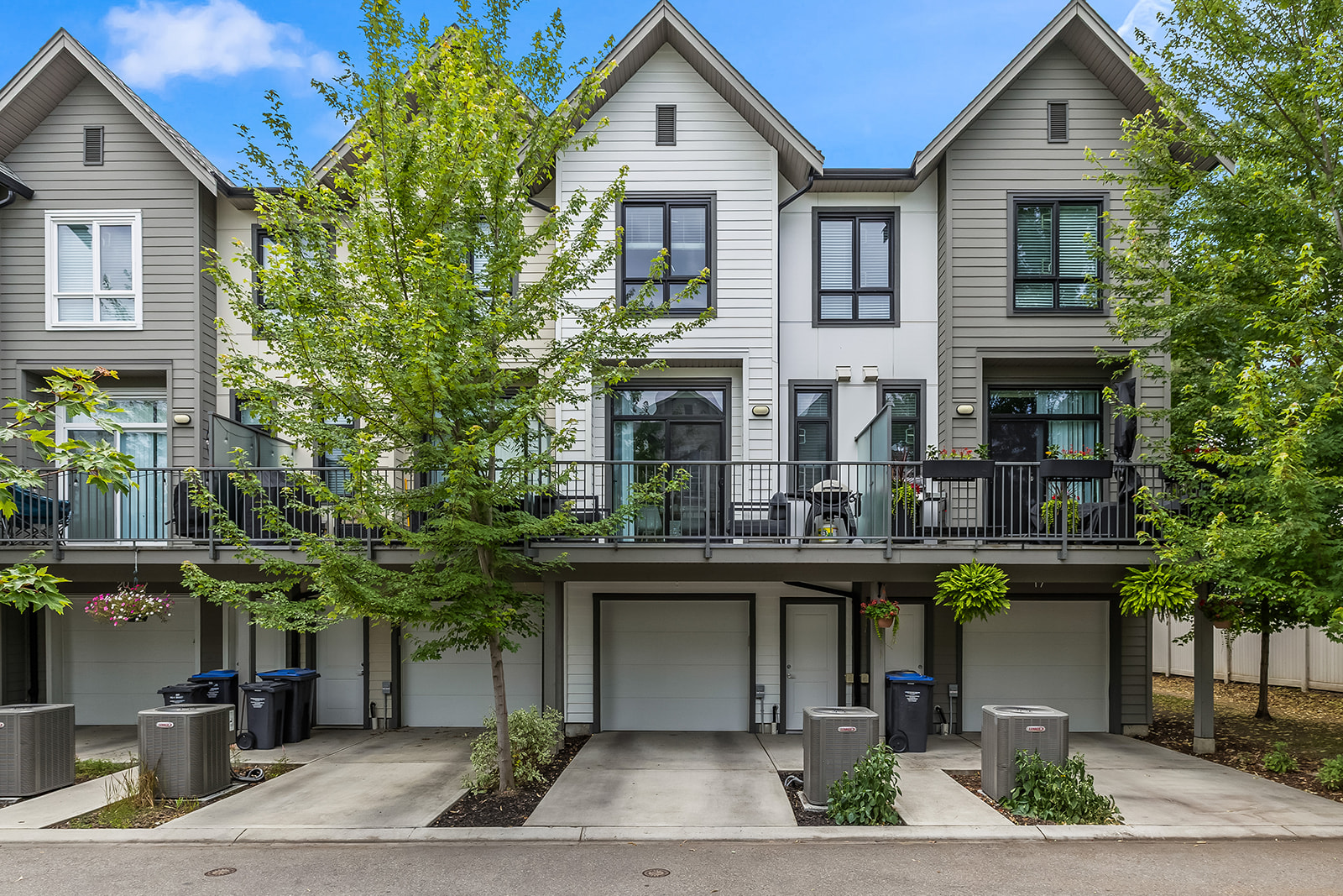 170 Celano Crescent 18