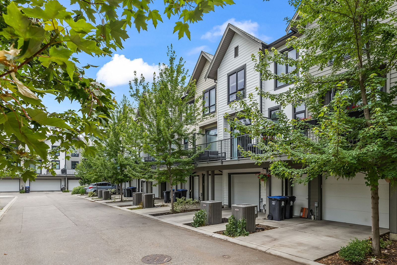 170 Celano Crescent 18