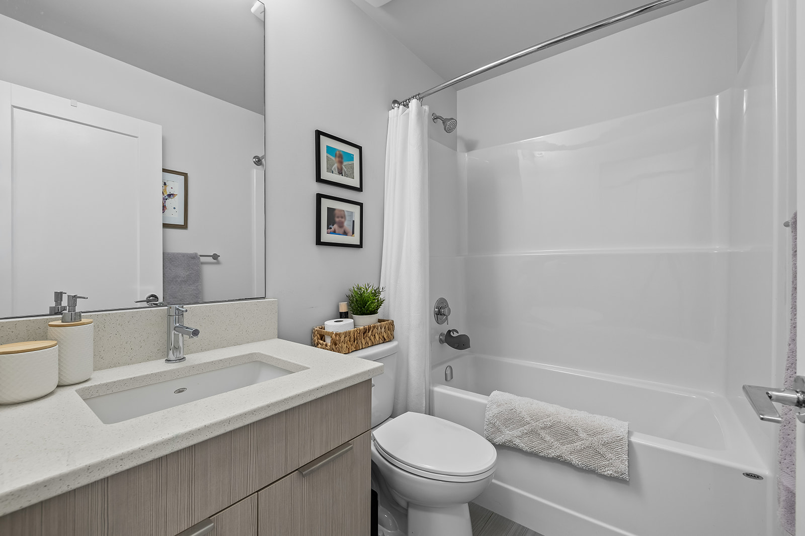 170 Celano Crescent 18