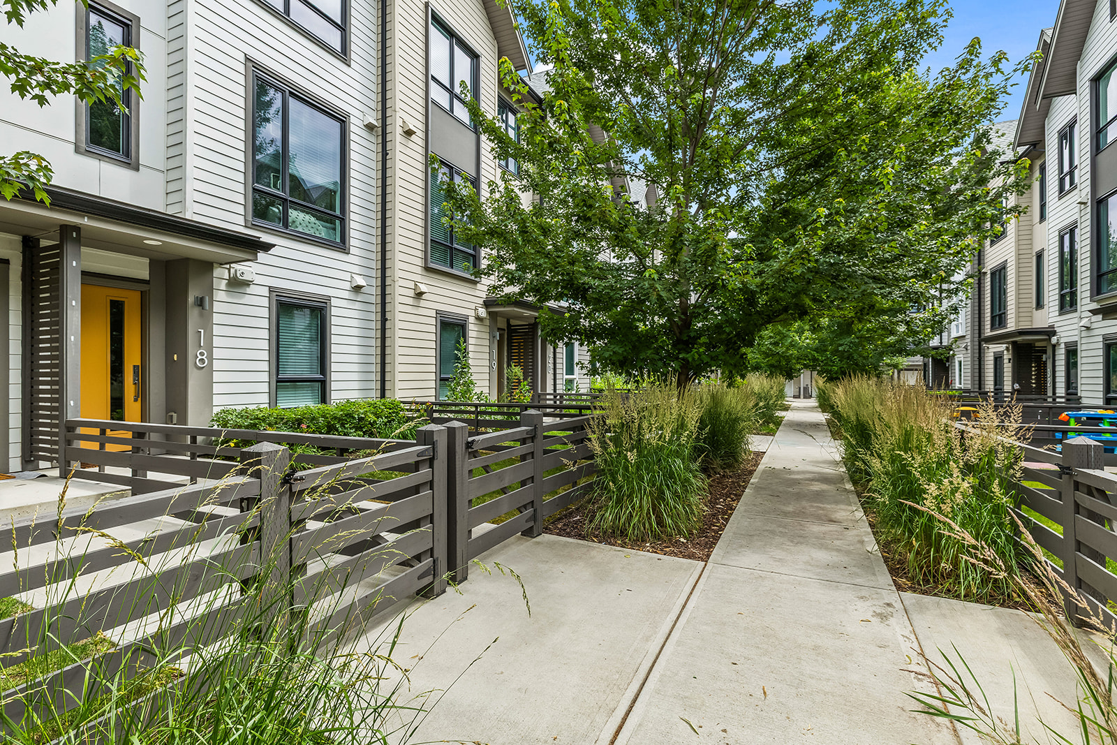 170 Celano Crescent 18