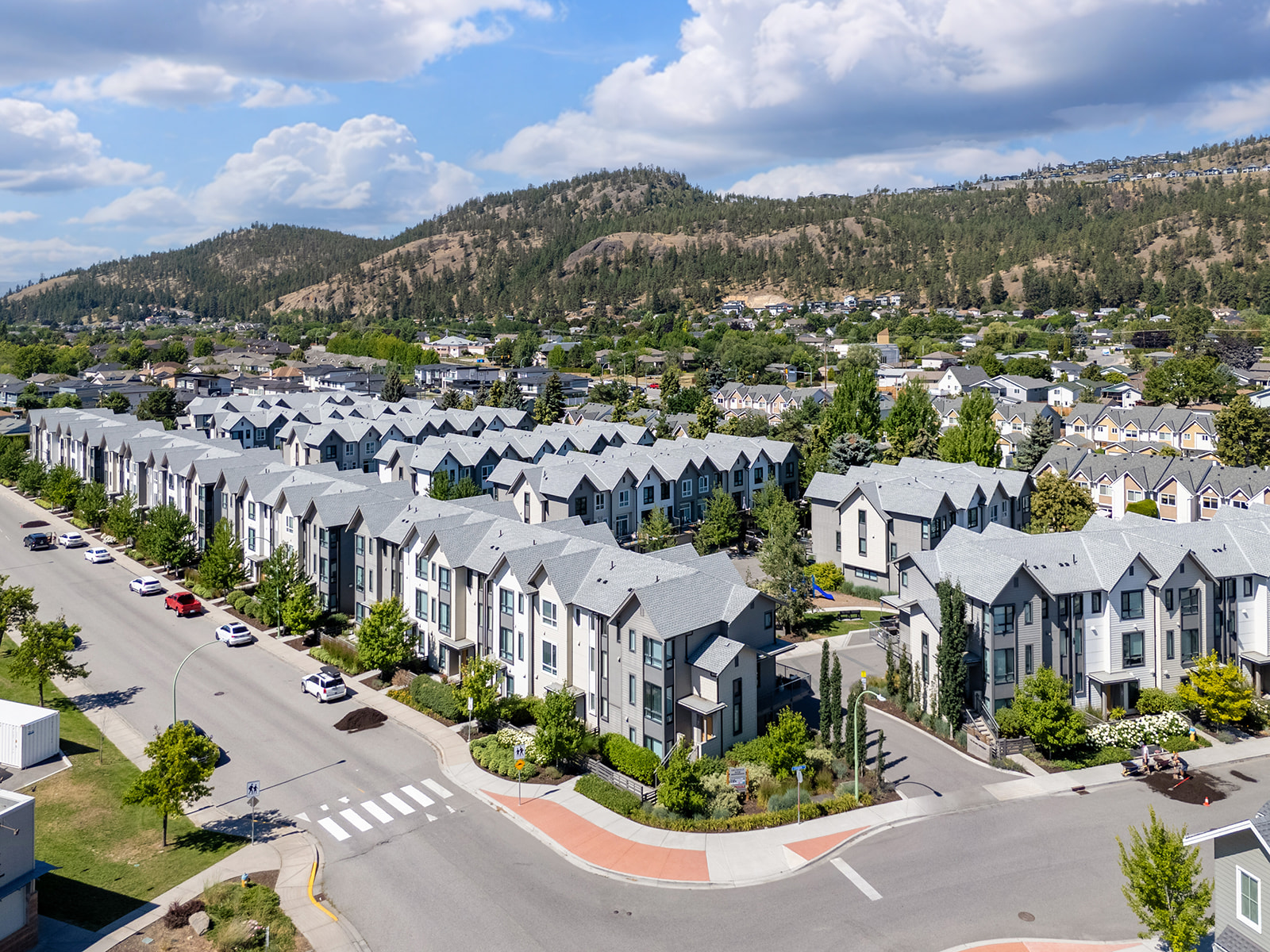 170 Celano Crescent 18