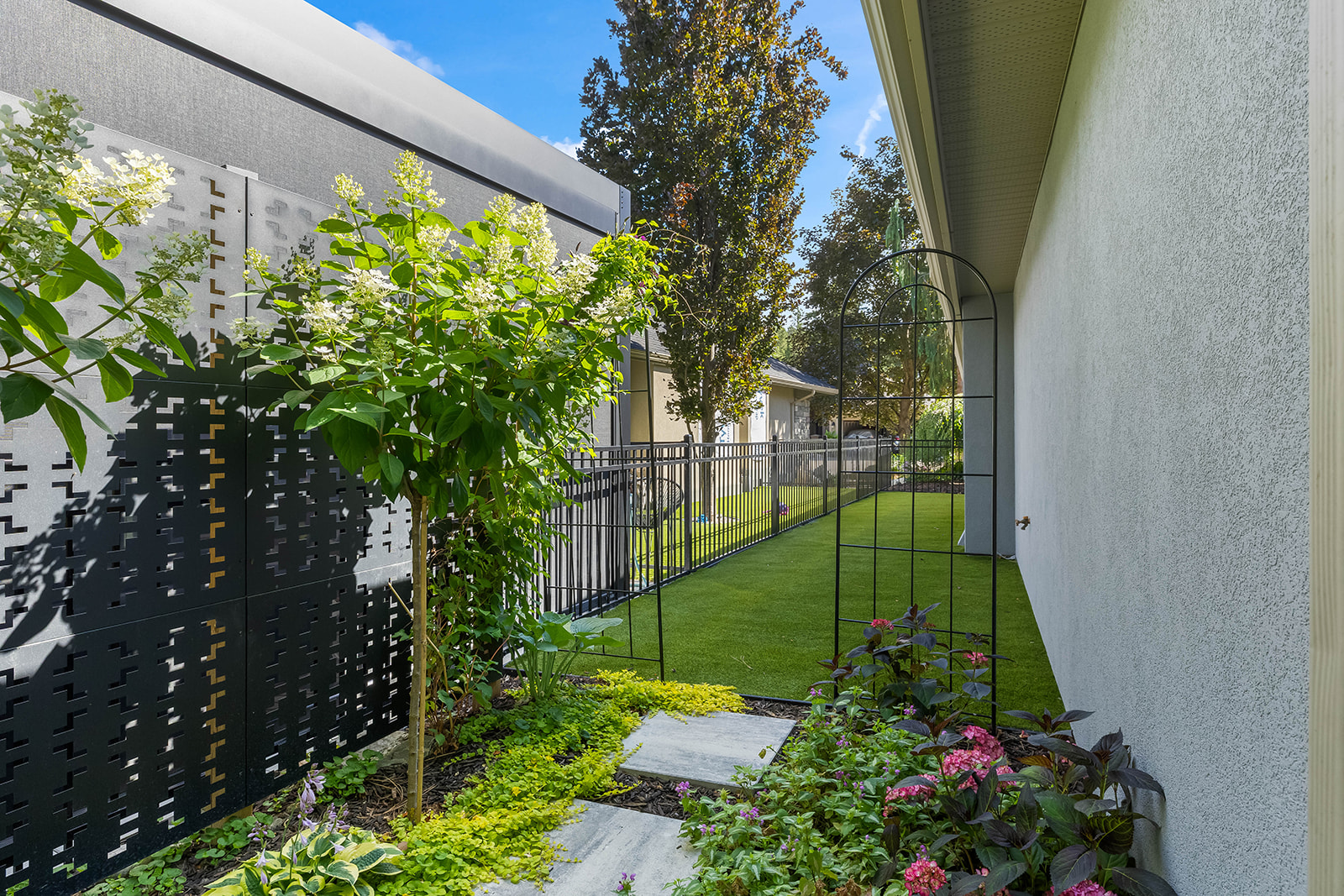 4332 Gallaghers Forest S Road