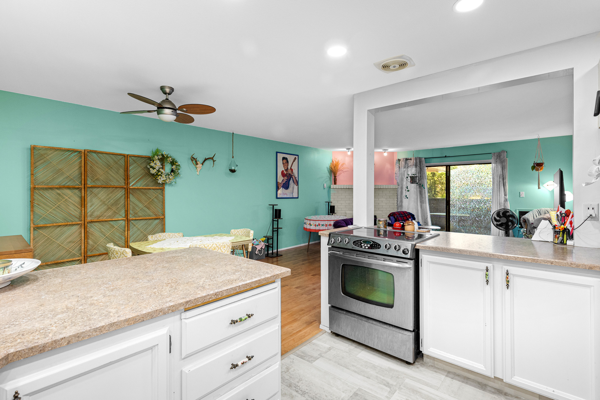 983 Bernard Avenue 106