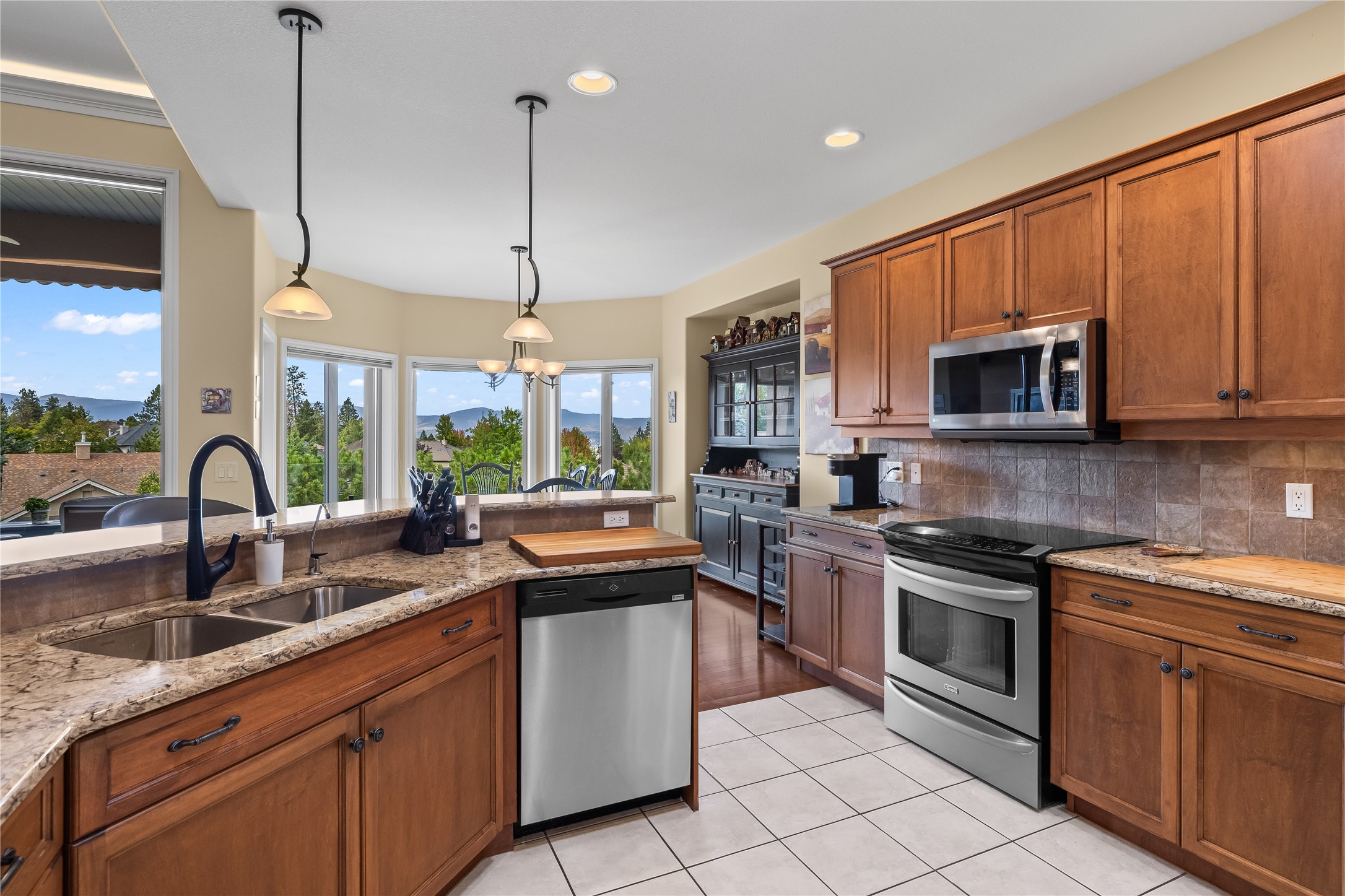 4100 Gallaghers Parkland 2