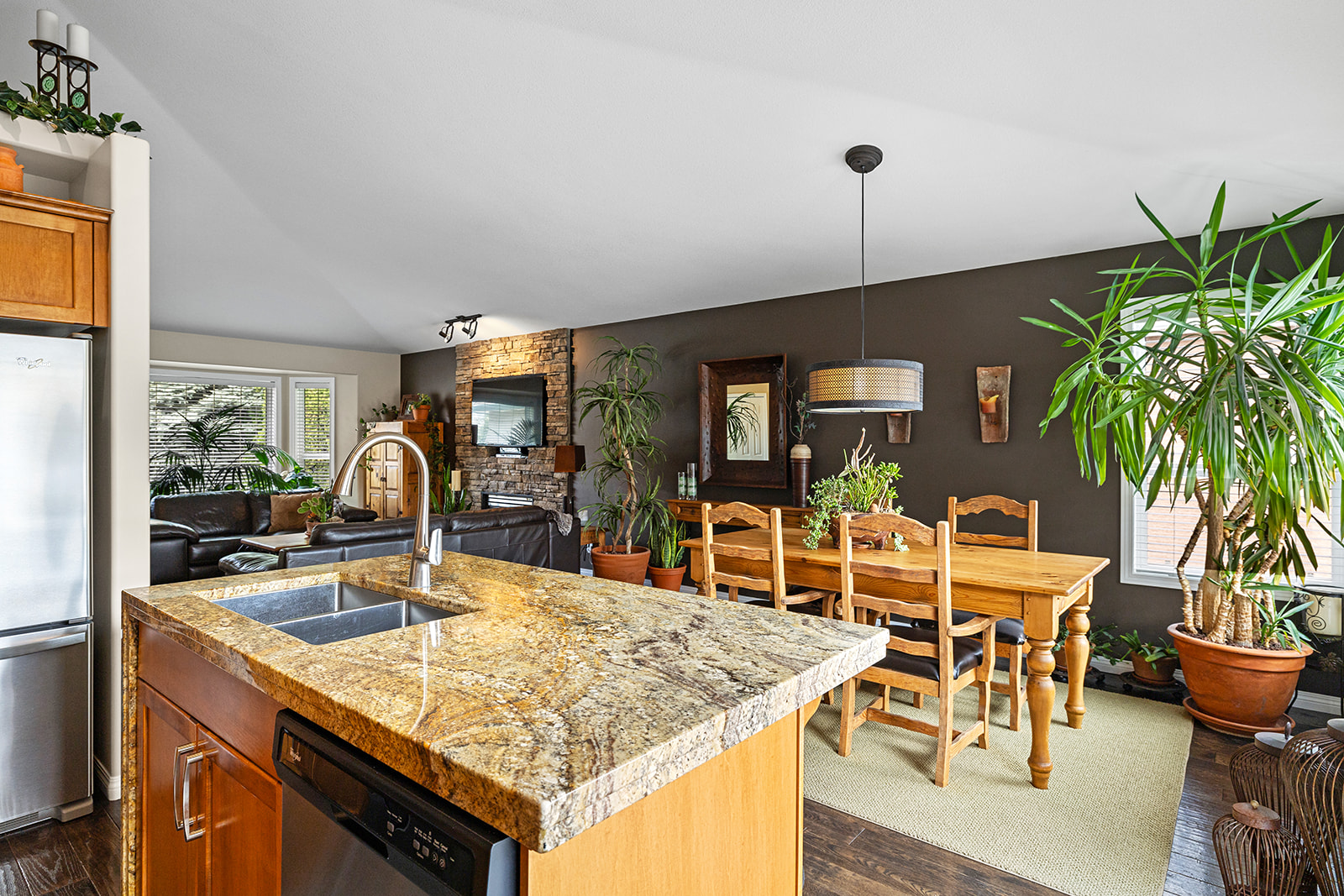 1619 Wilmot Court