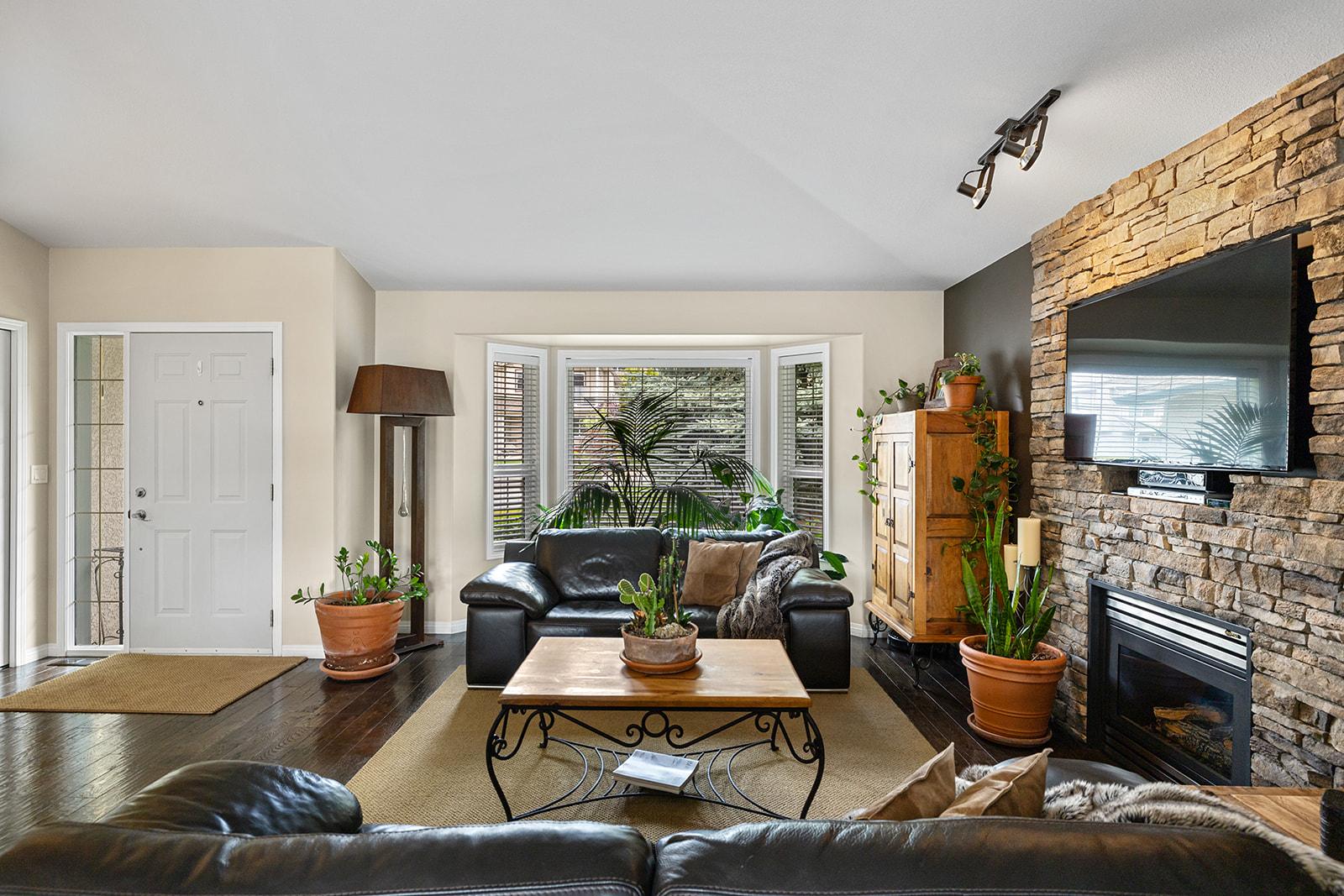 1619 Wilmot Court