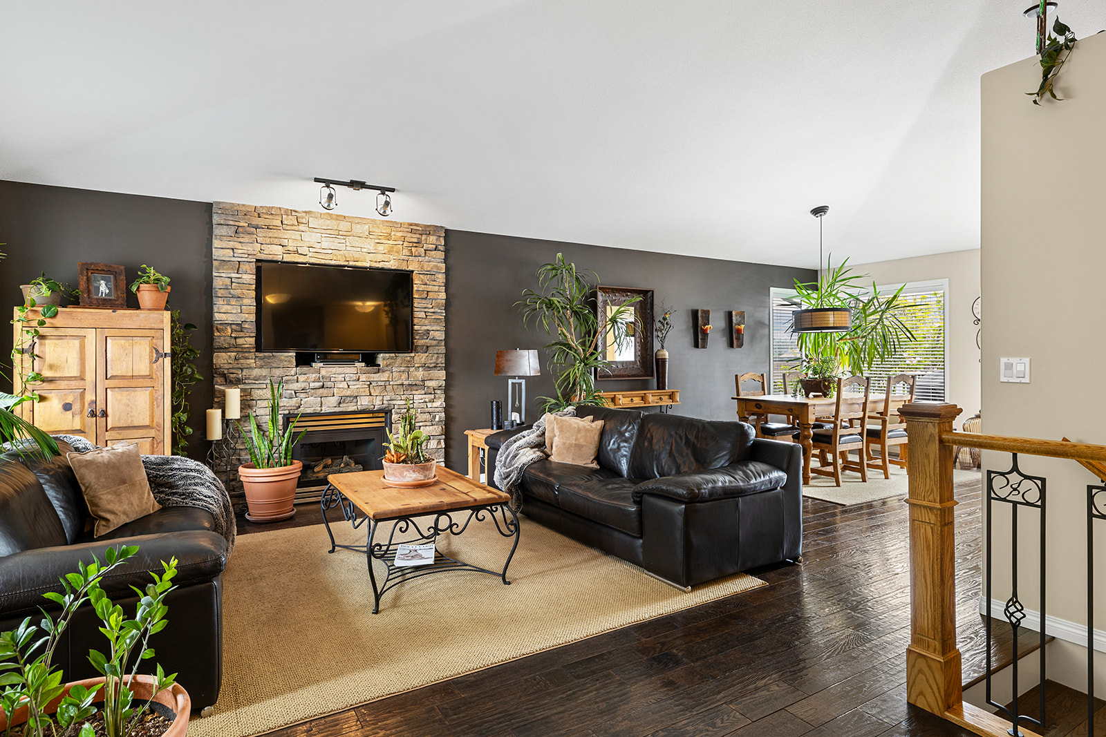 1619 Wilmot Court