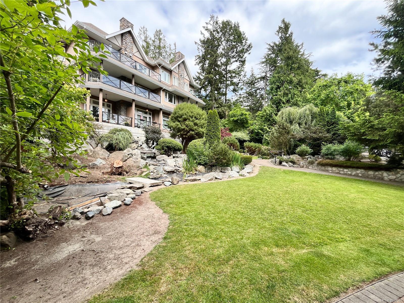 2326 Harbour Rd #206