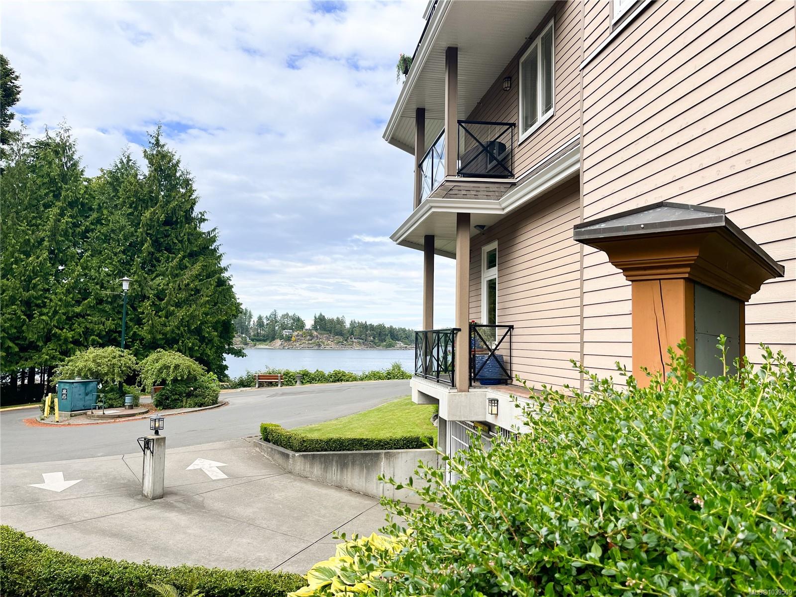 2326 Harbour Rd #206