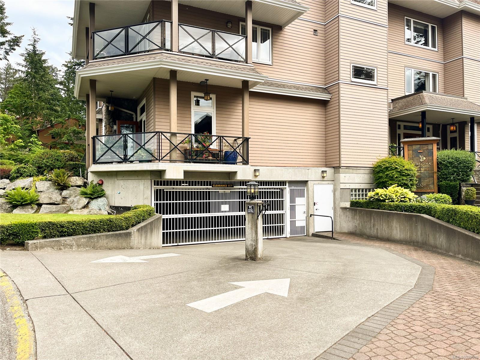 2326 Harbour Rd #206