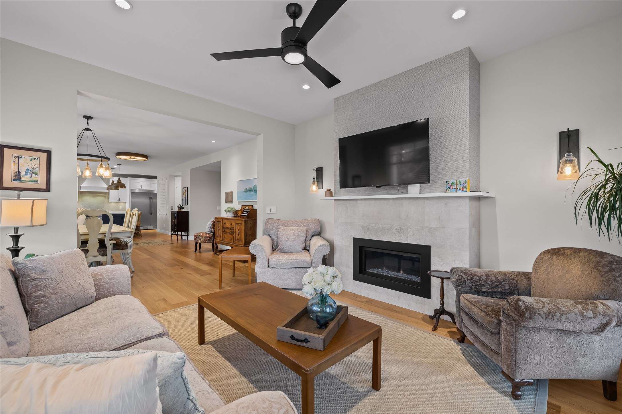 2050 Long Street