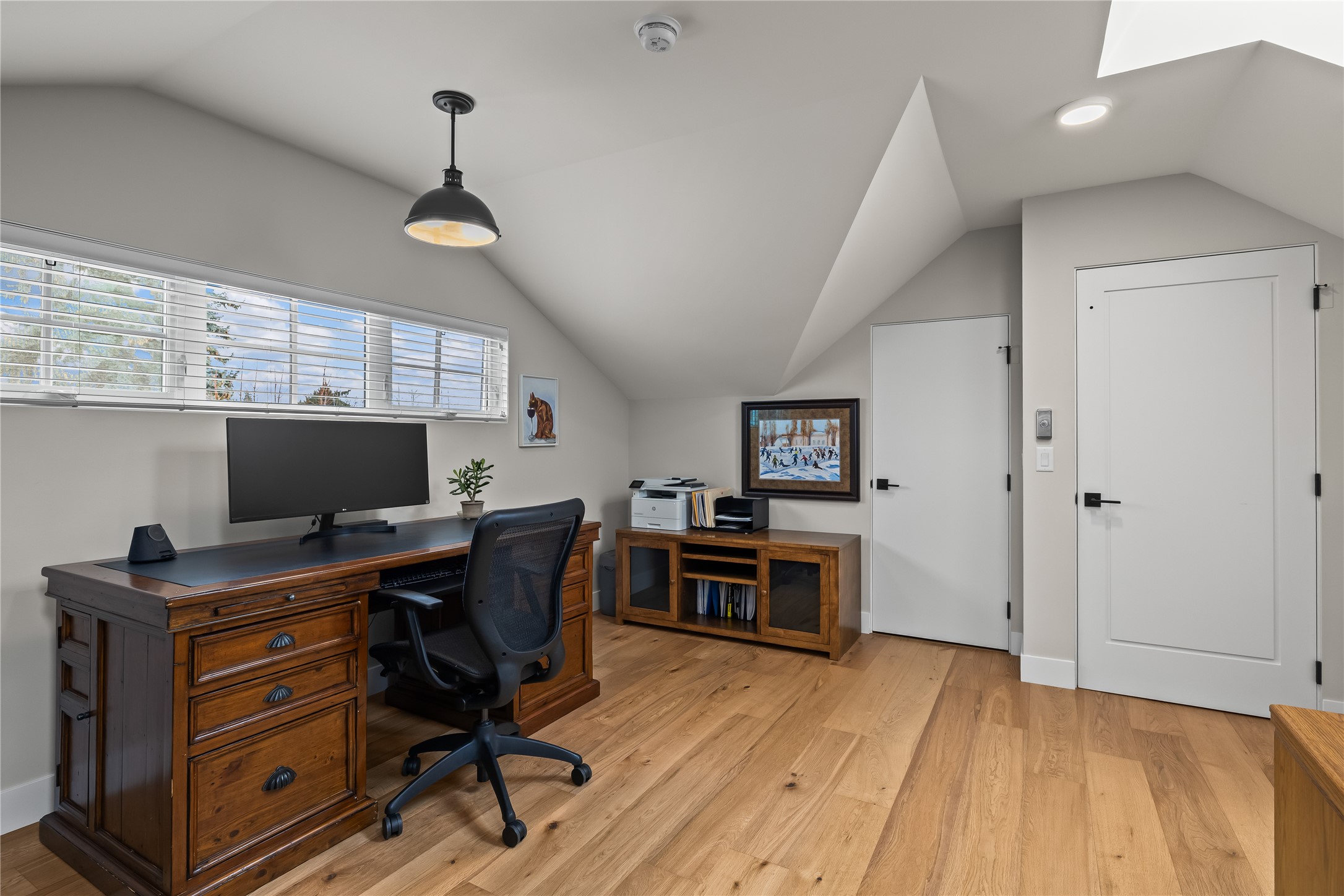 2050 Long Street