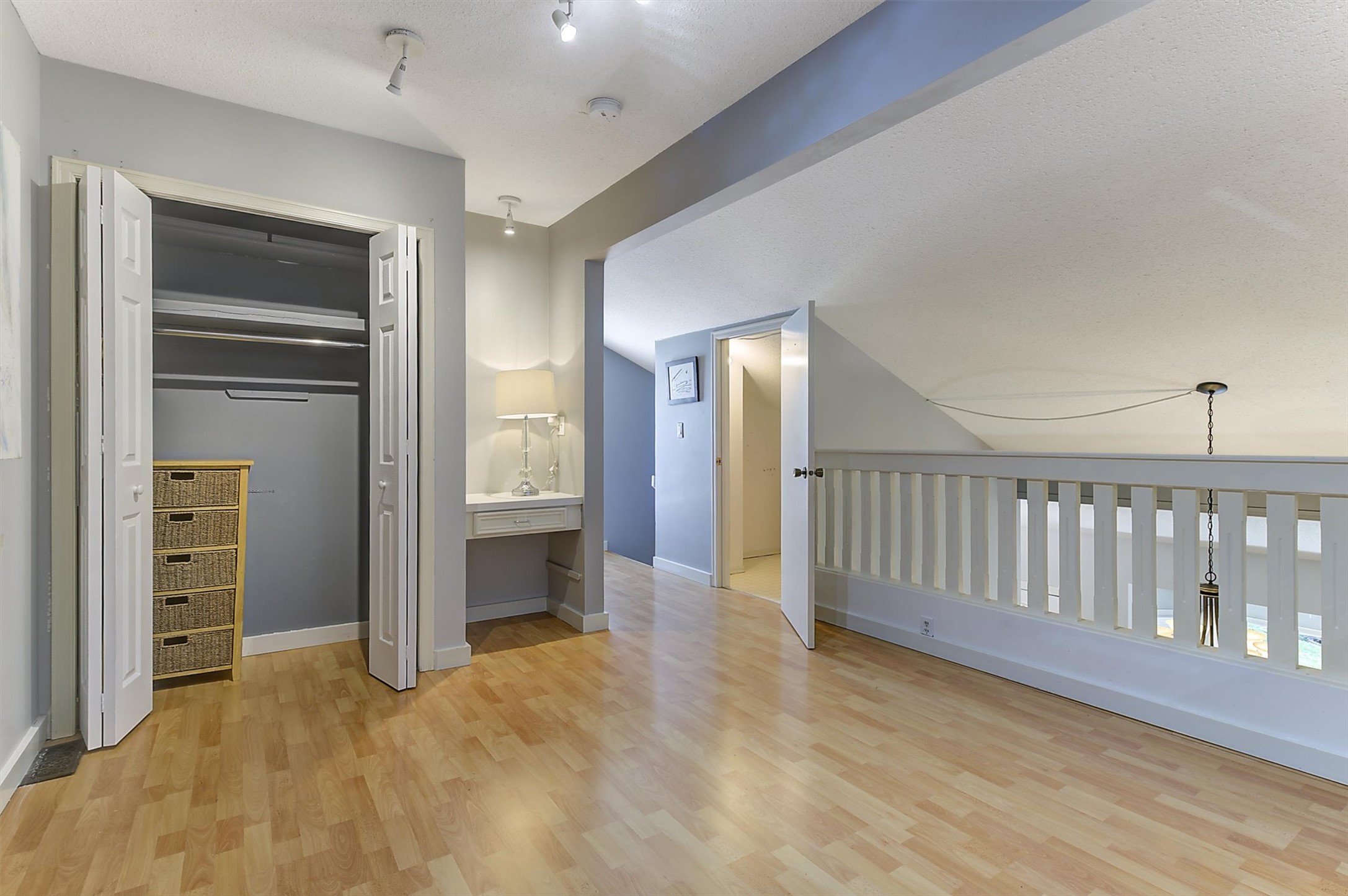 3155 Gordon Drive 404