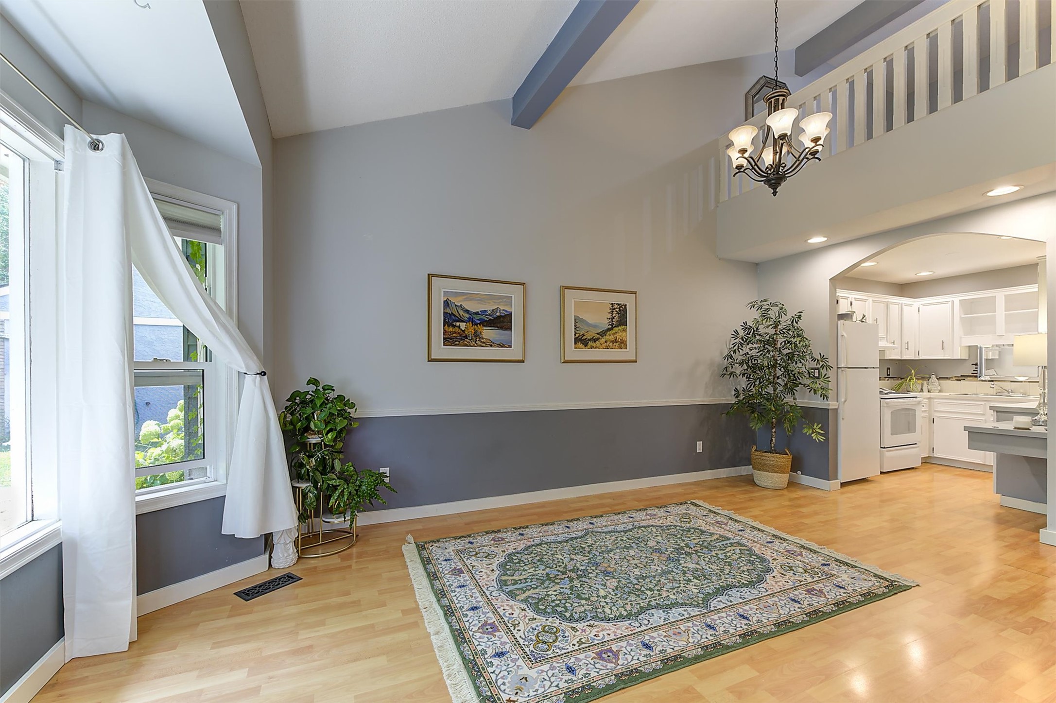 3155 Gordon Drive 404