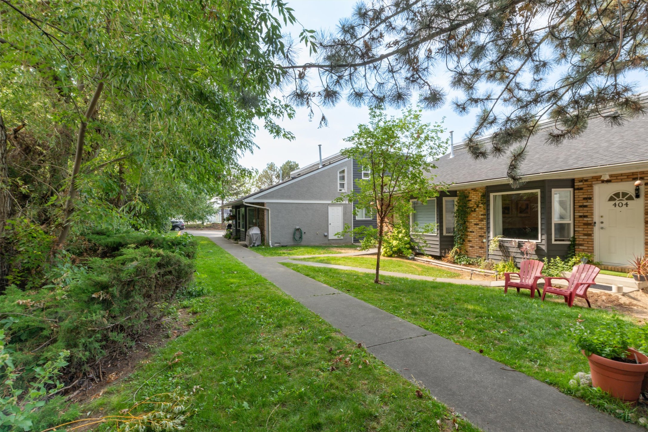 3155 Gordon Drive 404
