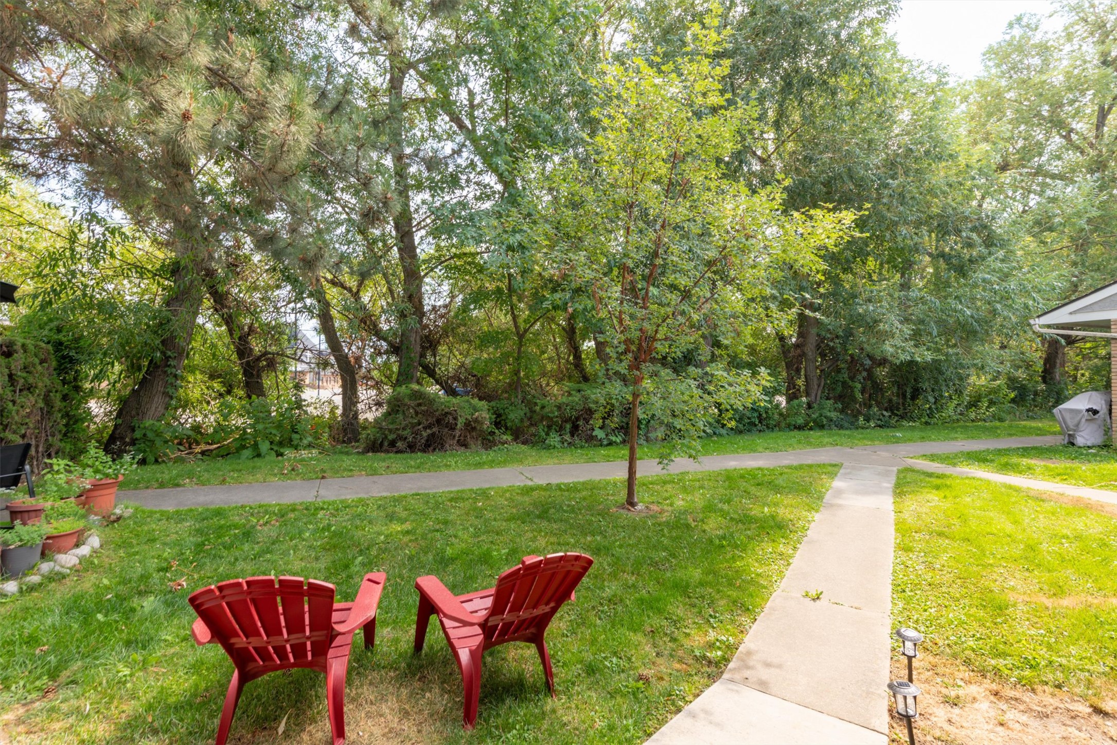 3155 Gordon Drive 404