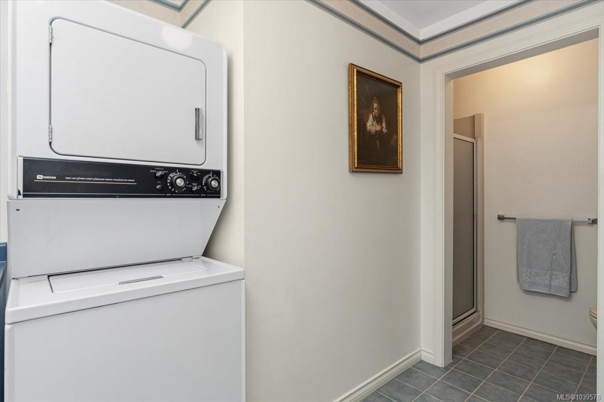 506 Panorama Pl