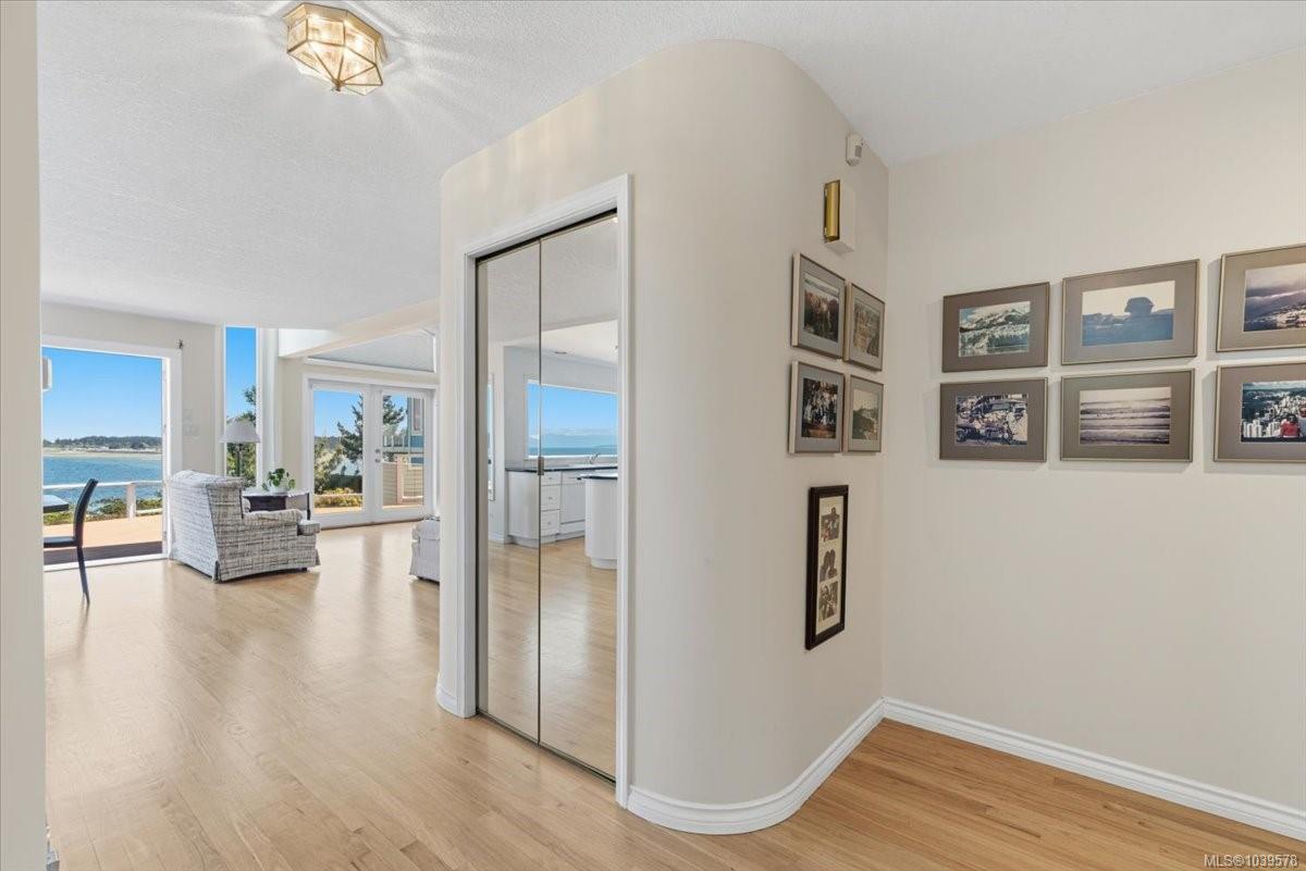 506 Panorama Pl