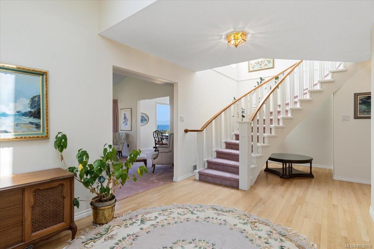 506 Panorama Pl