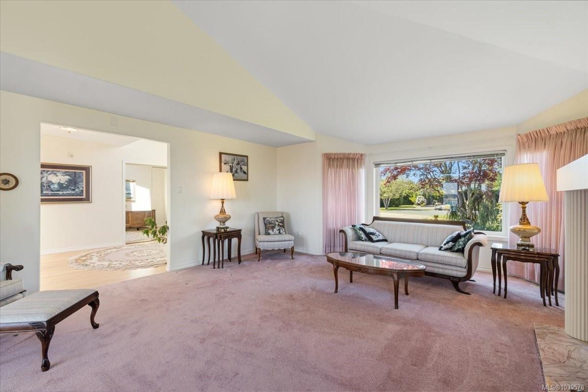 506 Panorama Pl