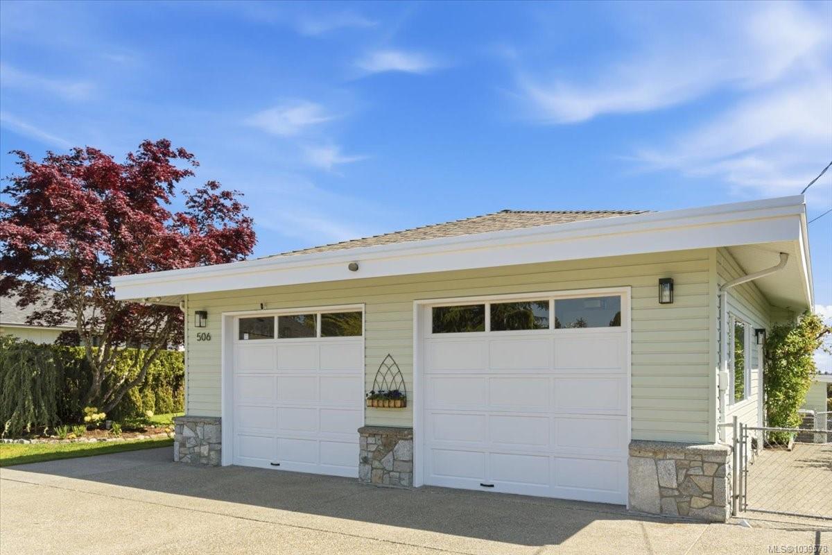 506 Panorama Pl